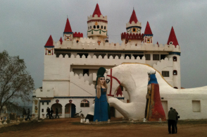 «Βγάλατε καμία φωτογραφία;»