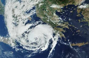 Η φωτογραφία της κακοκαιρίας Ιανός 