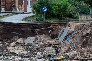 Μεσογειακός κυκλώνας «Ιανός»: Τεράστιες ζημιές στο οδικό δίκτυο στο Μουζάκι