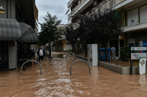 Φονικές πλημμύρες στην Καρδίτσα από την κακοκαιρία «Ιανός» - Νεκρός εντοπίστηκε ο 62χρονος αγνοούμενος