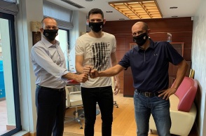 Κώστας Παπανικολάου