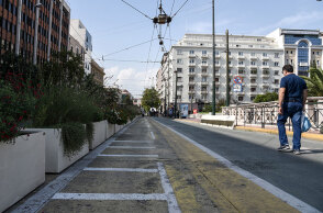 Εικόνα από τον Μεγάλο Περίπατο στην Πανεπιστημίου - Ο ΕΟΔΥ ανακοίνωσε 358 νέα κρούσματα κορωνοϊού την Τετάρτη 23 Σεπτεμβρίου 2020