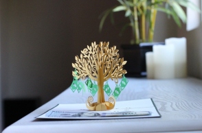 Λεφτά υπάχουν