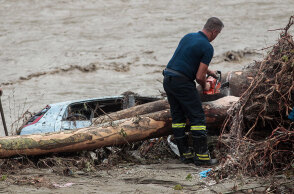 Το όχημα που οδηγούσε η 43χρονη αγνοούμενη στην Καρδίτσα - Η άτυχη γυναίκα εντοπίστηκε νεκρή