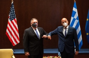 Ο Μαίκ Πομπέο με τον Νίκο Δένδια 