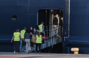 Κλιμάκιο της Περ. Αττικής στο κρουαζιερόπλοιο Mein Schiff 6