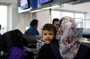 Πρόσφυγες - Αεροδρόμιο