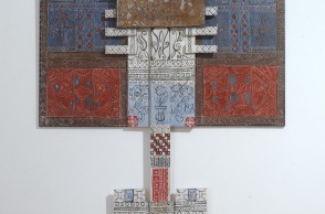 Αλέκος Κυραρίνης, Κανόνας, 2020 . Αυγοτέμπερα σε ξύλο, κατασκευή, 176 x 114 εκ