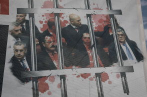 Η Χρυσή Αυγή αποτελεί εγκληματική οργάνωση - Ο νέος ορισμός στη Wikipedia