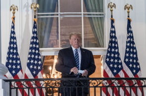 Ο Ντόναλντ Τραμπ χωρίς τη μάσκα