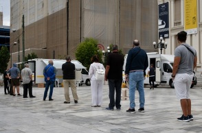 Τέστ κορωνοϊού στον Πειραιά 