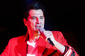 Σάκης Ρουβάς 