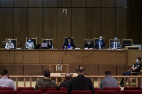 Στιγμιότυπο από τη δίκη της Χρυσής Αυγής