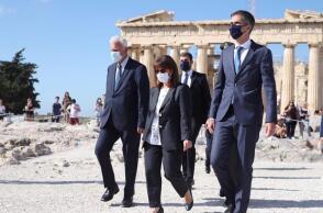 Η Πρόεδρος της Δημοκρατίας και ο Δημαρχος Αθηναίων στον Ιερό Βράχο της Ακρόπολης