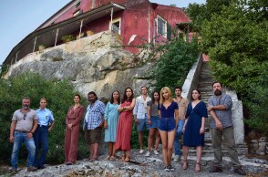 Εικόνα από τη σειρά σε παραγωγή της COSMOTE TV, «42°C»