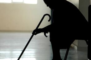 Ηλικιωμένη 