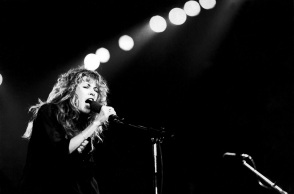 Η τραγουδίστρια Stevie Nicks