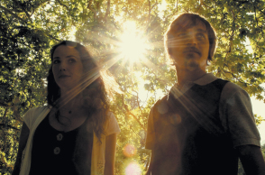 Οι Moa Bones αναζητούν το φως