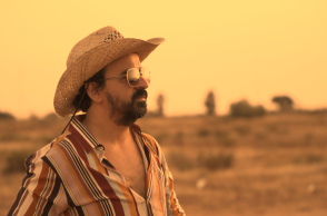 Ο μουσικός Monsieur Minimal