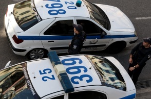 Συλλήψεις ακροδεξιών και αντιεξουσιαστών σε απαγορευμένες συγκεντρώσεις σε Νέο Ηράκλειο και Γαλάτσι έγιναν την Κυριακή από την ΕΛΑΣ