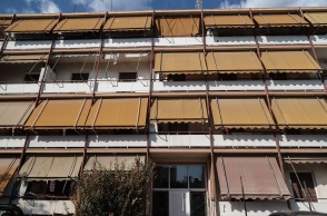 Το σπίτι όπου βρέθηκε δολοφονημένη η 50χρονη στην Αγία Βαρβάρα