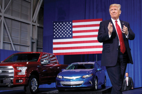 Ντόναλντ Τραμπ - Αμερικανική αυτοκινητοβιομηχανία