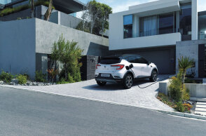 Λευκό αυτοκίνητο Renault