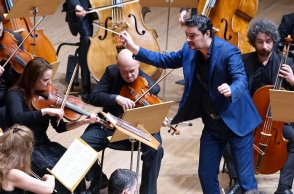 Μουσικοί της Καμεράτας – Ορχήστρας των Φίλων της Μουσικής και Γιώργος Πέτρου