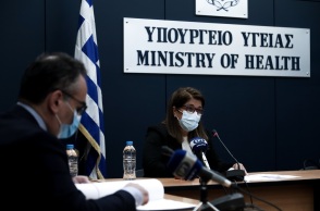 Η καθηγήτρια Βάνα Παπαευαγγέλου στην ενημέρωση για τον κορωνοϊό