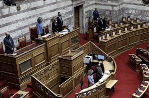 Ενός λεπτού σιγή στην Ολομέλεια της Βουλής των Ελλήνων 