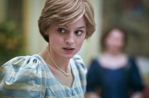 Η Έμμα Κόριν υποδύεται την πριγκίπισσα Νταϊάνα στη σειρά «Το Στέμμα»