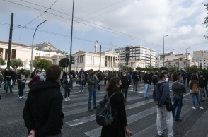 ΑΘΗΝΑ - ΣΥΓΚΕΝΤΡΩΣΗ ΓΙΑ ΤΗΝ ΕΠΕΤΕΙΟ ΤΗΣ ΕΞΕΓΕΡΣΗΣ ΤΟΥ ΠΟΛΥΤΕΧΝΕΙΟΥ