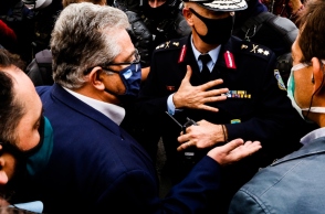 Επετειος Πολυτεχνειου - Συγκεντρωση του ΚΚΕ - Ο Δ. Κουτσουμπας Βρεθηκε αποκλεισμενος απο Αστυνομικες δυναμεις