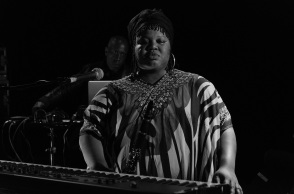 Η τραγουδοποιός της jazz Angel Bat Dawid