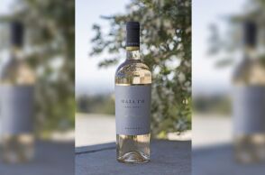 «Φαιά Γη», το νέο γκρι κρασί της οινοποιίας Μπουτάρη