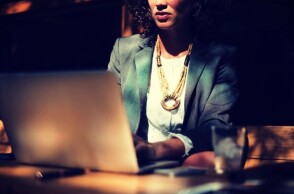 Γυναίκα εργασία