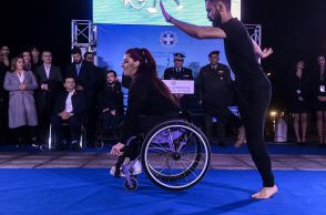 amea-paggkosmia-imera-atomon-me -anapiria.jpg