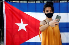 Διαδηλώτρια στην Κούβα