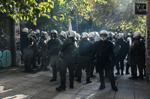 ΑΣΤΥΝΟΜΙΚΗ ΕΠΙΧΕΙΡΗΣΗ ΕΚΚΕΝΩΣΗΣ ΤΗΣ ΠΛΑΤΕΙΑΣ ΕΞΑΡΧΕΙΩΝ