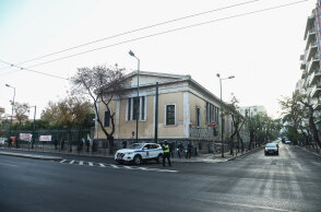 Περιπολικό της Αστυνομίας έξω από το Πολυτεχνείο