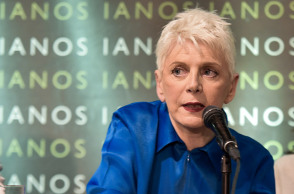 Έλενα Ακρίτα