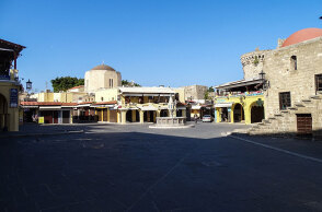 Η πόλη της Ρόδου εν μέσω lockdown για τον κορωνοϊό