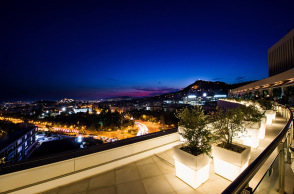 Εορταστική προσφορά διαμονής στο Hilton Αθηνών 