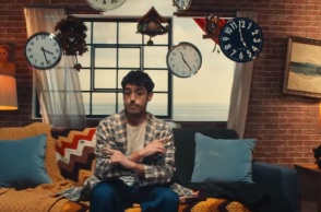 O Matt Buechele στο βίντεο κλιπ του Netflix