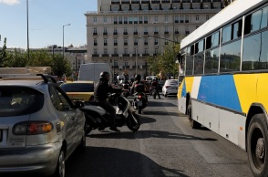 Κίνηση στους δρόμους - φωτογραφία αρχείου 