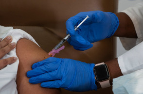 Κορωνοϊός - COVID-19, εμβόλιο 