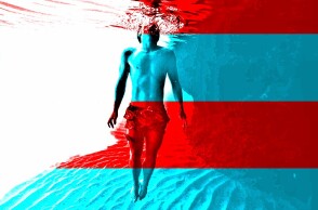 Άνθρωπος που βρίσκεται στο βυθό θάλασσας