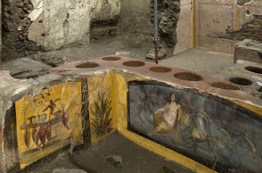 Το «θερμοπωλείο» στην Πομπηία που εντοπίστηκε άθικτο