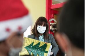  Kατερίνα Σακελλαροπούλου