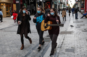 ΑΓΟΡΕΣ ΣΤΗΝ ΟΔΟ ΕΡΜΟΥ 